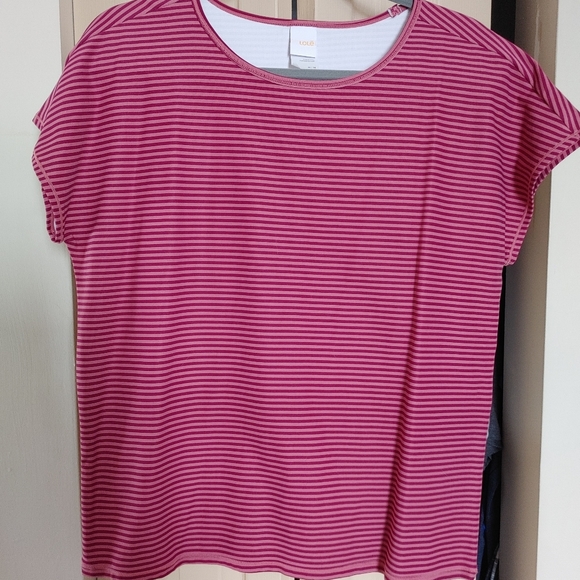 Lole tshirt - Picture 1 of 5